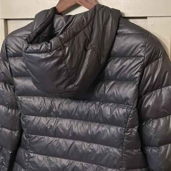 Andrew Marc Packable Lightweight Premium Down Puffer Coat Black Size Medium - Picture 8 of 10